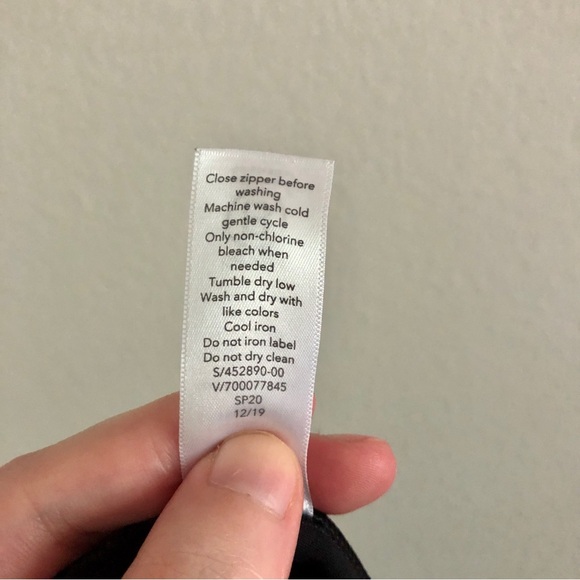 Athleta Petite Black Stellar Crop Trousers - Picture 11 of 11